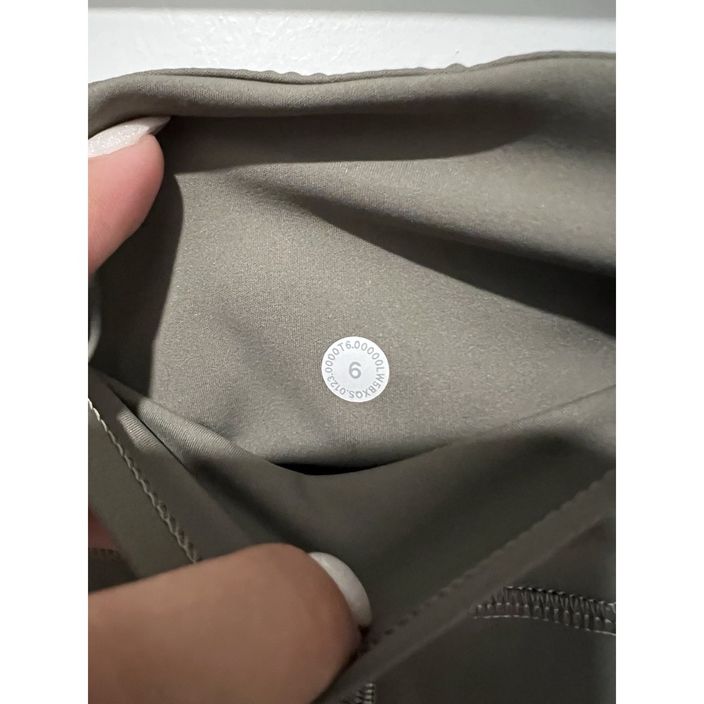 Lululemon Fast and Free High-Rise Tight 25" Size 6 - Picture 3 of 3